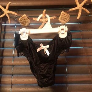 Victoria’s Secret Bridal Panties 💍